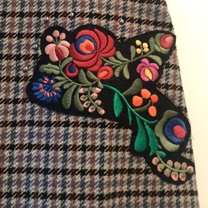 Zara wool skirt with appliqués